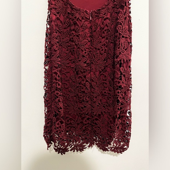 Women’s Dress - Picture 7 of 8